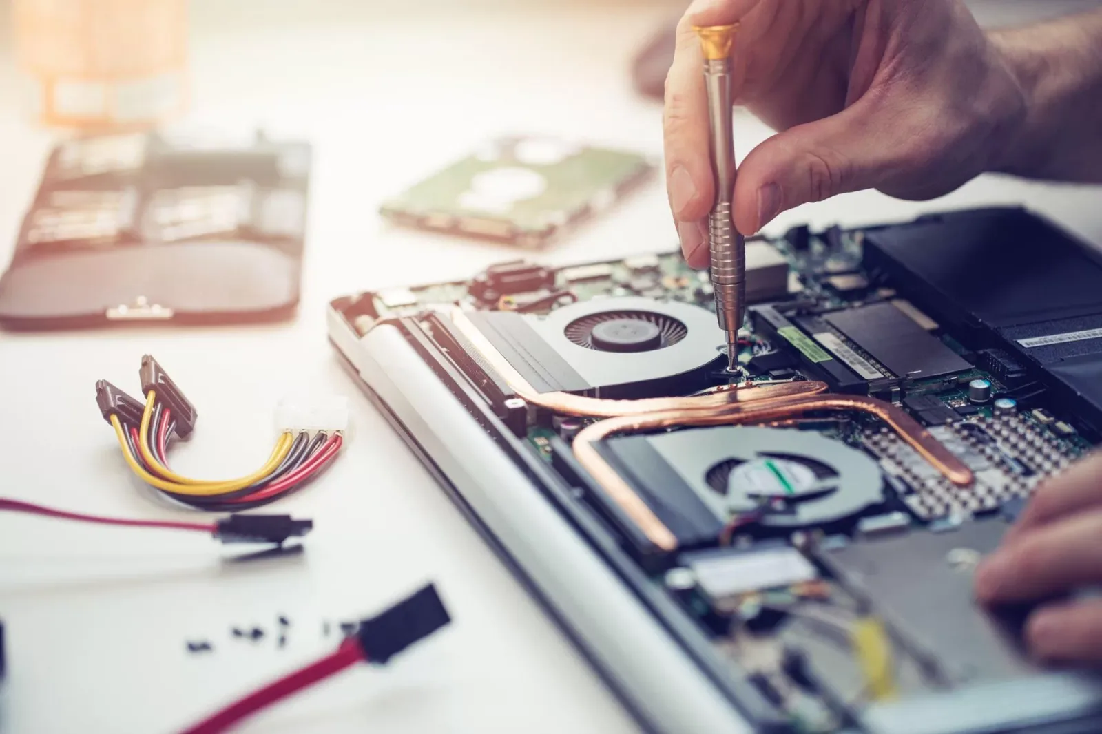 Laptop Bakımında Fan ve Termal Kontrol Neden Önemlidir?